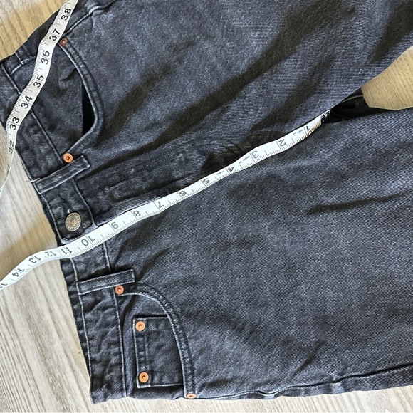 Zara Gray Button Fly Ankle Crop Jeans with Raw Hem 6 - Picture 10 of 12